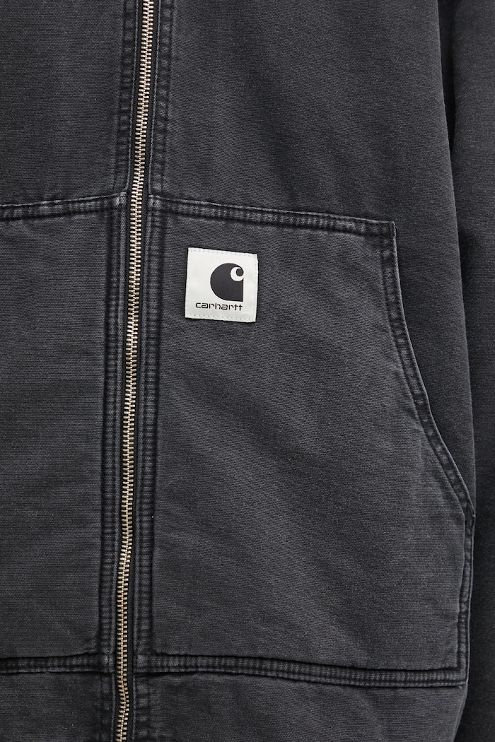 Хлопковая куртка Carhartt WIP W Hooded Mitch Jacket чёрный I036317.890J