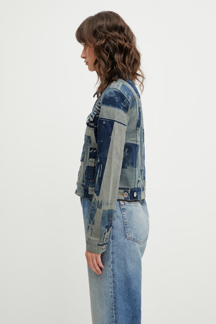 Jean Paul GAULTIER giacca di jeans Newspaper Print 26.01.W.JA033.D027 blu SS26