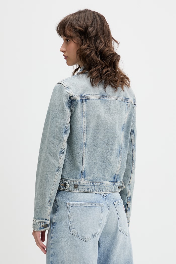 Odzież Guess Jeans kurtka jeansowa W6RN55.D5M4I niebieski