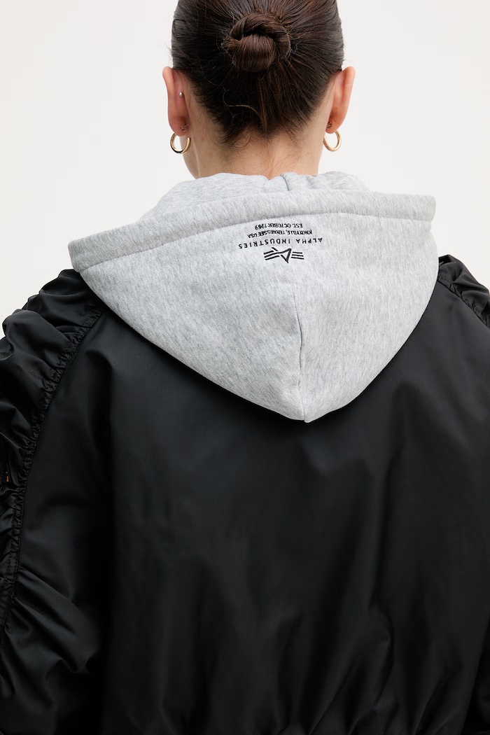 Jakna Alpha Industries Short Hooded Bomber Light W 266000