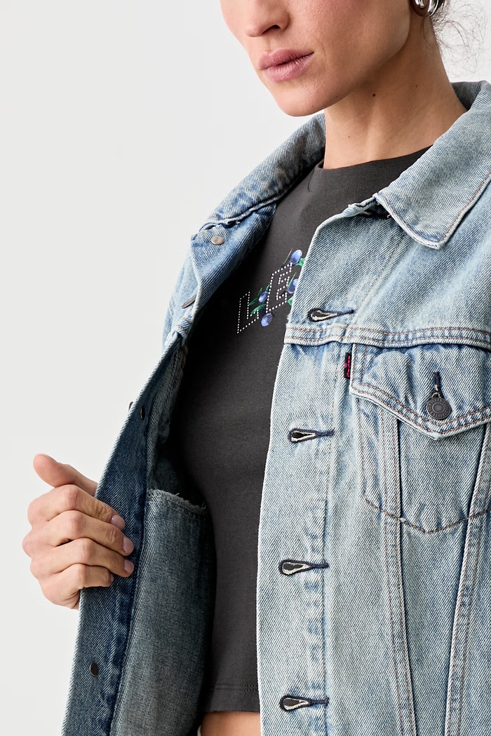Levi's džínová bunda dámská ROAD WORN TRUCKER x PRIDE 0065O modrá