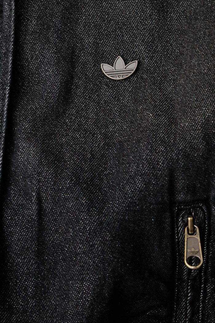 adidas Originals džínsová bunda dámska bavlnená P ESS DENIM TT KD3918 čierna