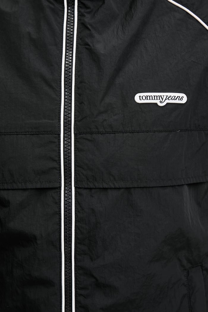 Tommy Jeans športna jakna ženska DW0DW22324 črna