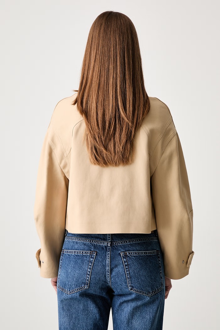 Odjeća Maison Kitsuné kratka jakna za žene od pamuka QW02106WW9093 bež