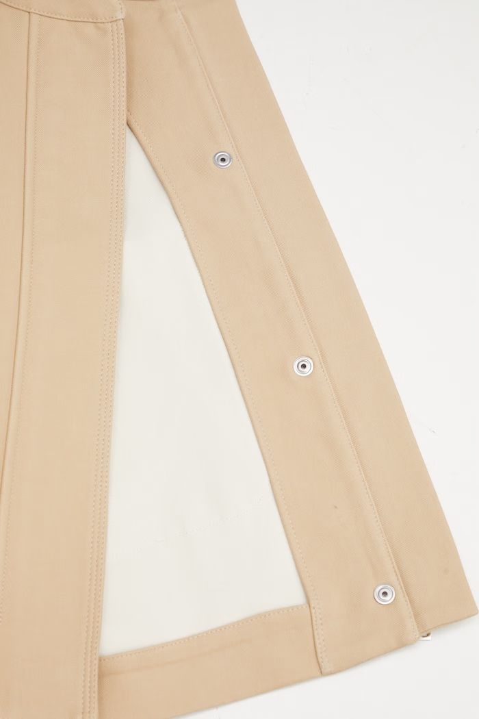 Maison Kitsuné krátká bunda dámská bavlněná QW02106WW9093 béžová