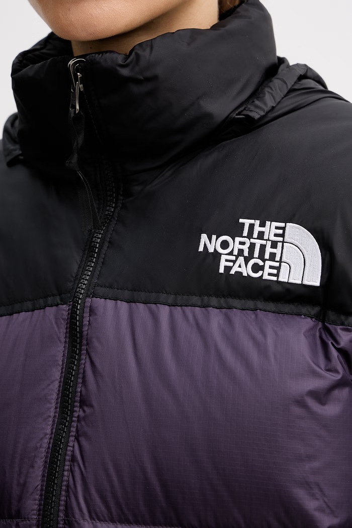 The North Face дамско пухено 1996 Retro Nuptse NF0A3XEOGJI1 виолетов