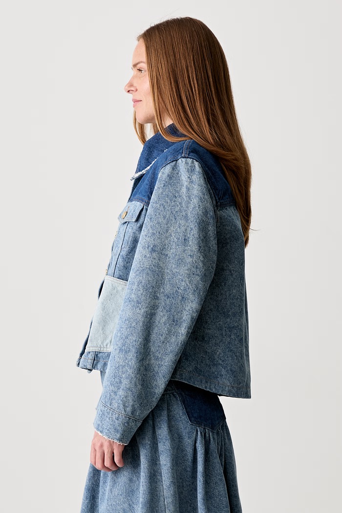 GANNI jachetă scurtă pentru femei din denim A1010180 albastru SS26