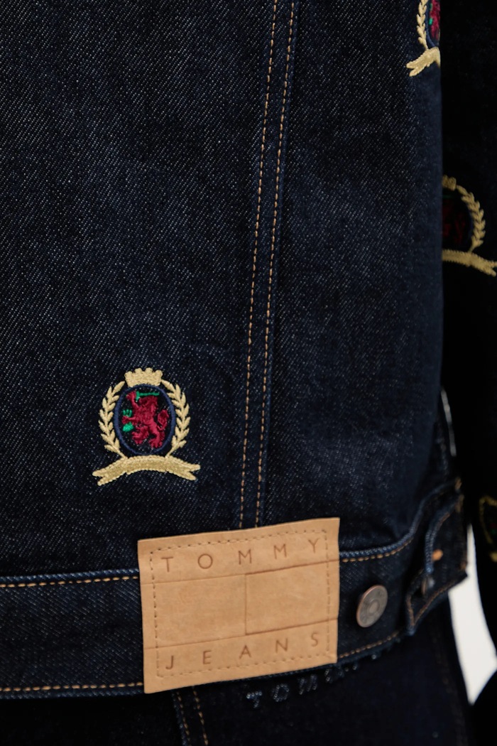 Džínová bunda Tommy Jeans DM0DM22988