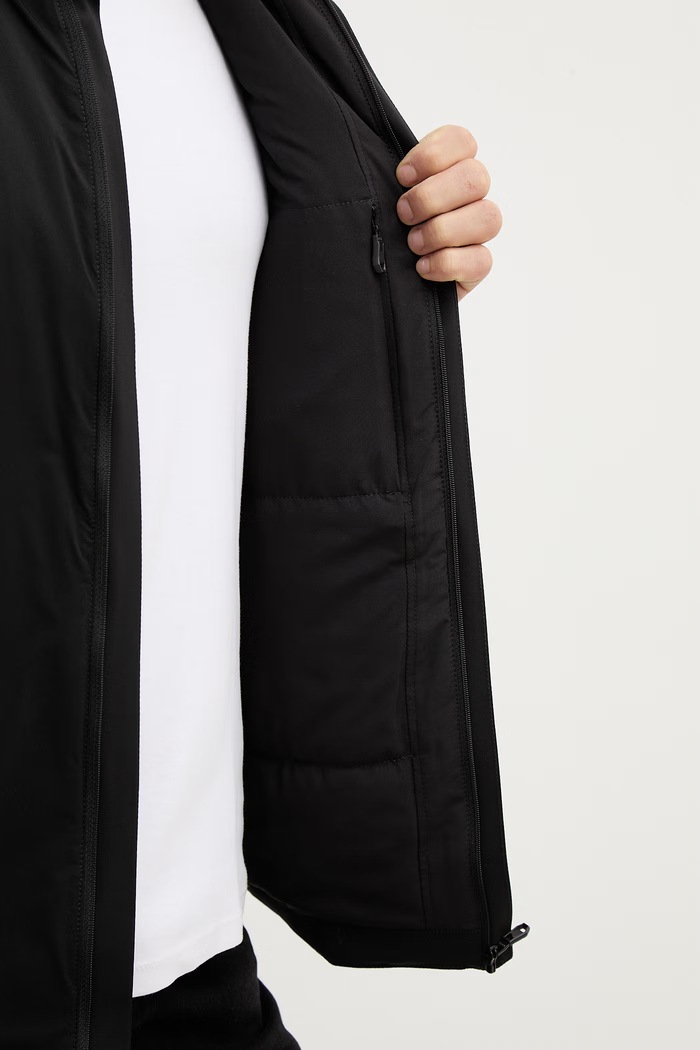 Vesta BOSS Green OW_Lite-X Vest 50551055