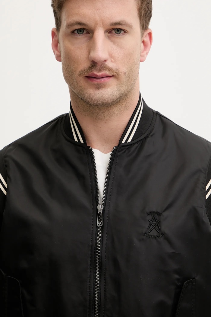 Bomber jakna Armani Exchange črna XM002017.AF19828