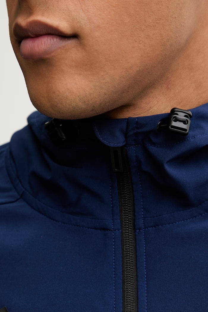 Tréningová bunda adidas Performance tmavomodrá KD3334