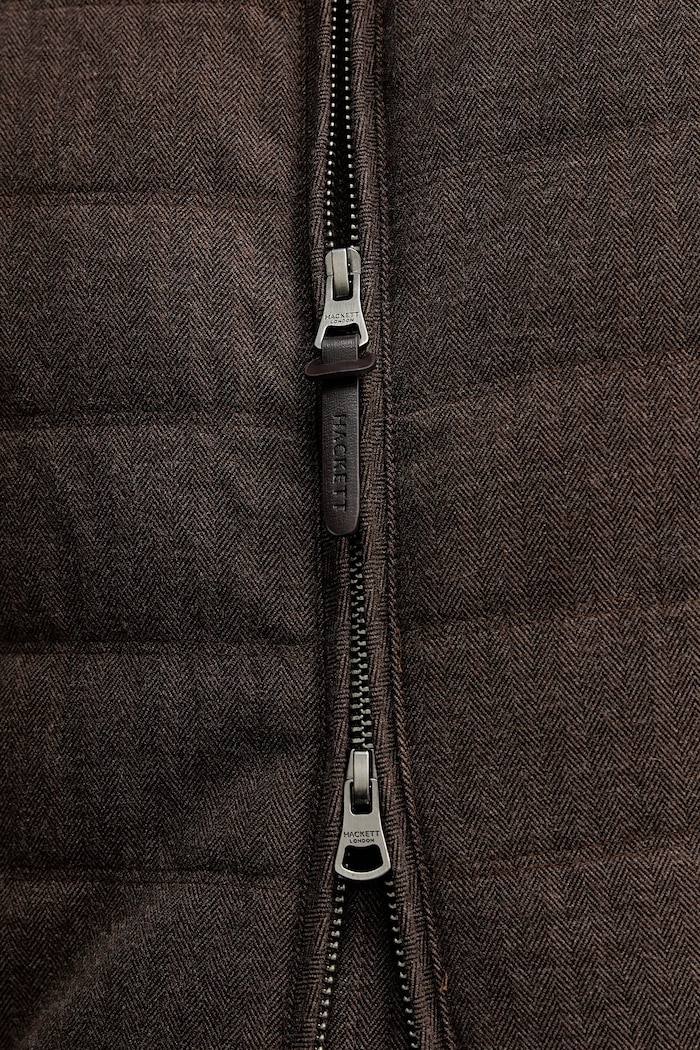 Αμάνικο μπουφάν Hackett London HM4000100 καφέ