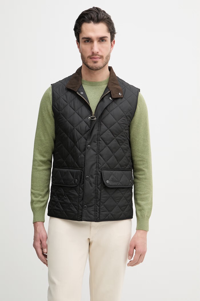 Безрукавка Barbour слегка утеплённая модель чёрный MGI0245