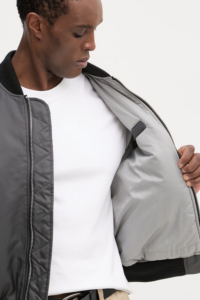 Alpha Industries geacă bomber World Logo MA-1 266102