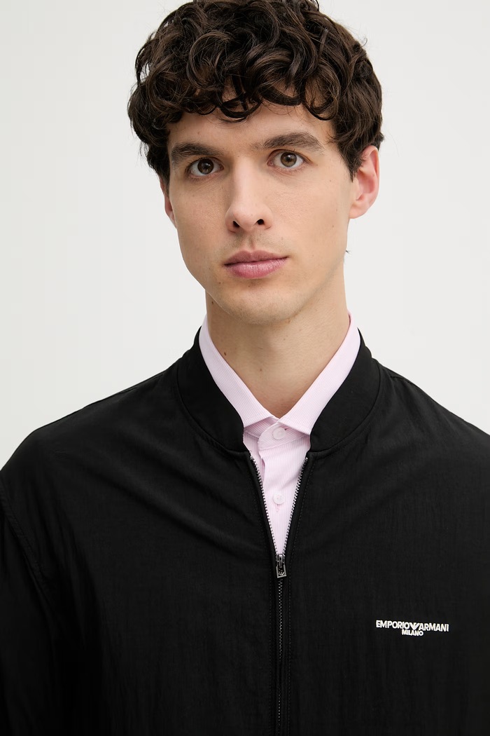 Emporio Armani geacă de tranziție pentru bărbați negru EM005899.AF25748