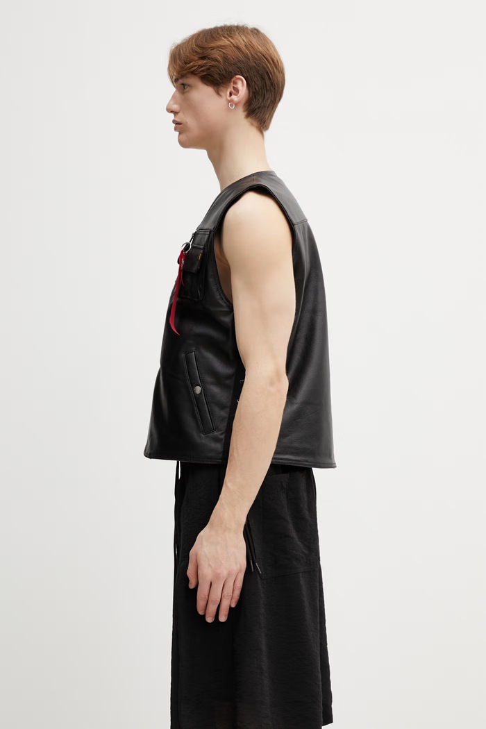 Alpha Industries gilè in pelle X-Force 266108 nero SS26