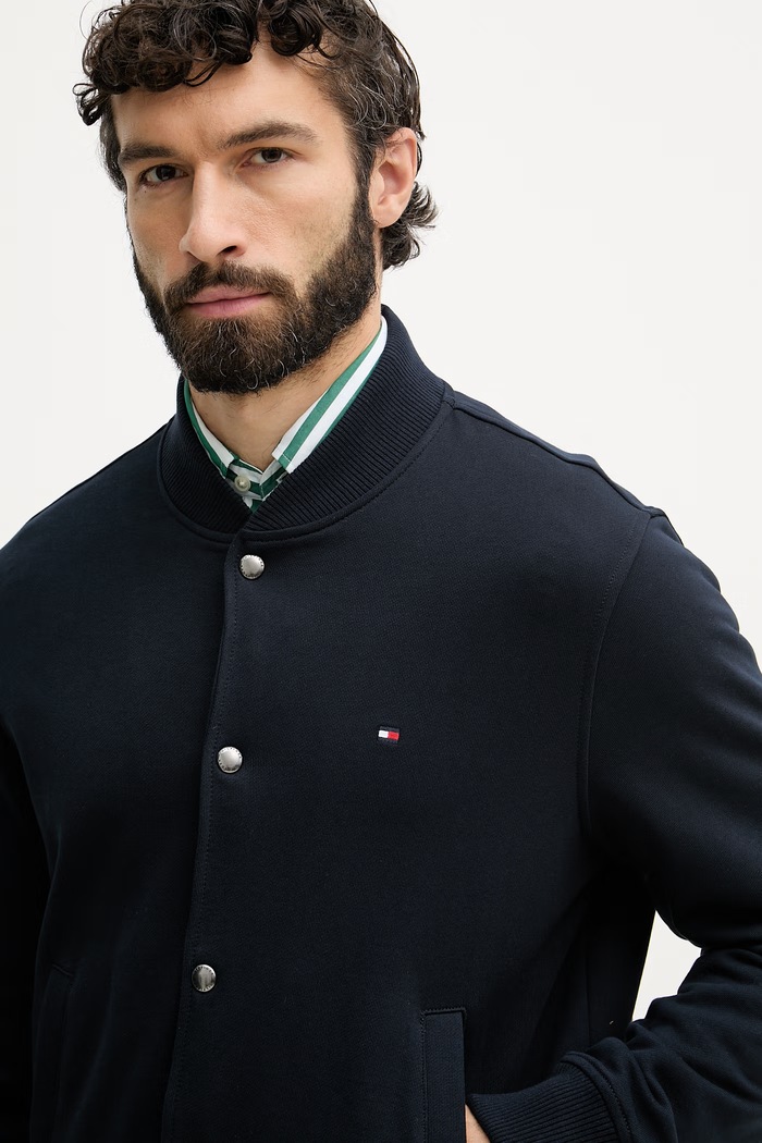 Tommy Hilfiger bunda bomber pánska bavlnená tmavomodrá MW0MW42470