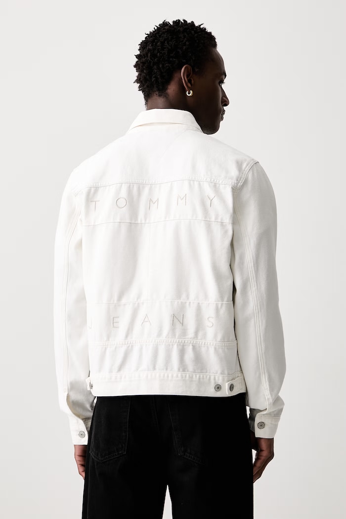 Odzież Tommy Jeans kurtka jeansowa męska bawełniana DM0DM22267 biały