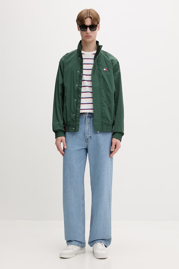 Tommy Jeans geacă de tranziție pentru femei DM0DM22738 verde SS26