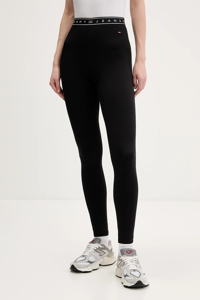 Tommy Jeans legging elasztánnal fekete DW0DW22554