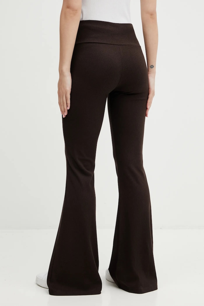 Odzież adidas Originals legginsy Essentials KD3849 brązowy