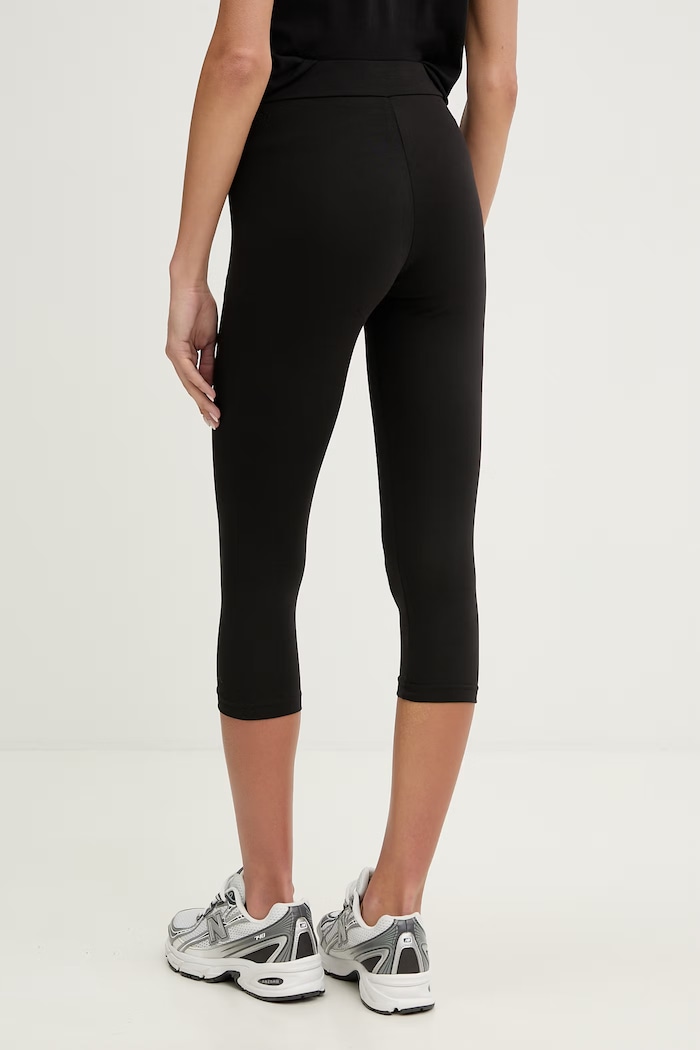 Odzież Puma legginsy damskie Essential Capri 692375 czarny