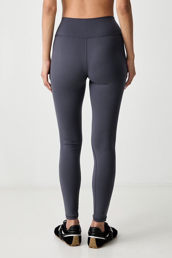 Дрехи Sporty & Rich клин дамски Serif PA002711300GY25 сив
