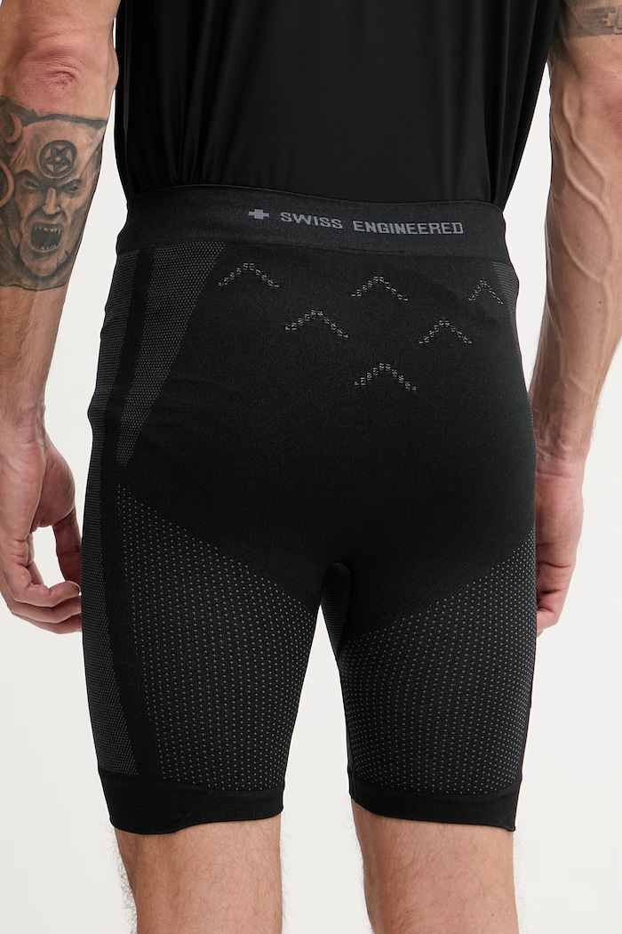 Îmbrăcăminte X-bionic pantaloni scurți sport pentru bărbați XCEED XC.R5STS25M negru