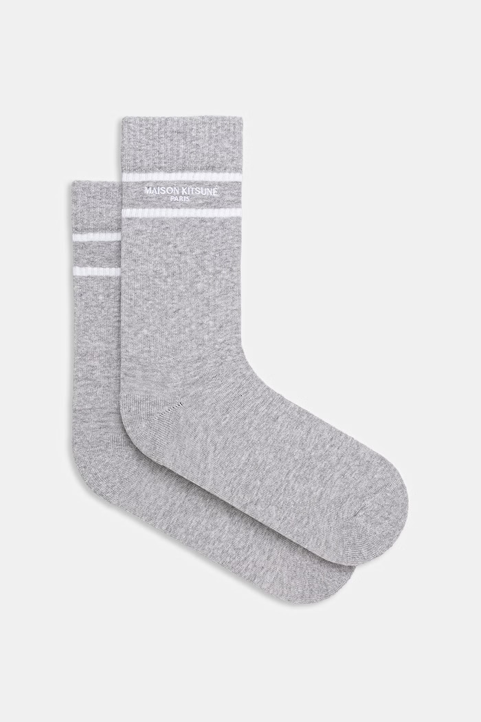 Носки Maison Kitsuné длинные носки серый QU06401KT1173
