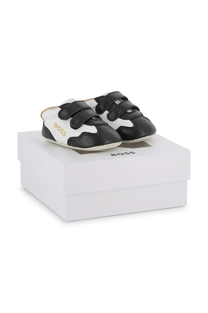 BOSS buty skórzane niemowlęce nieocieplane czarny J53243