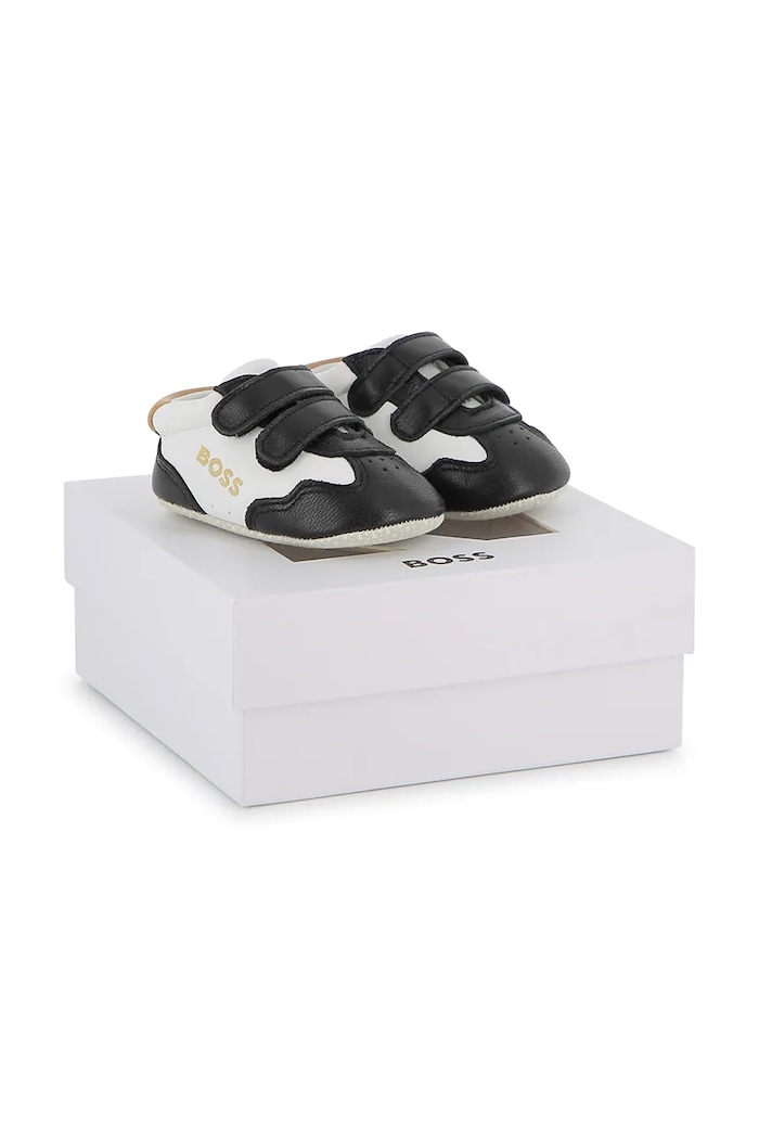 BOSS buty skórzane niemowlęce nieocieplane czarny J53243