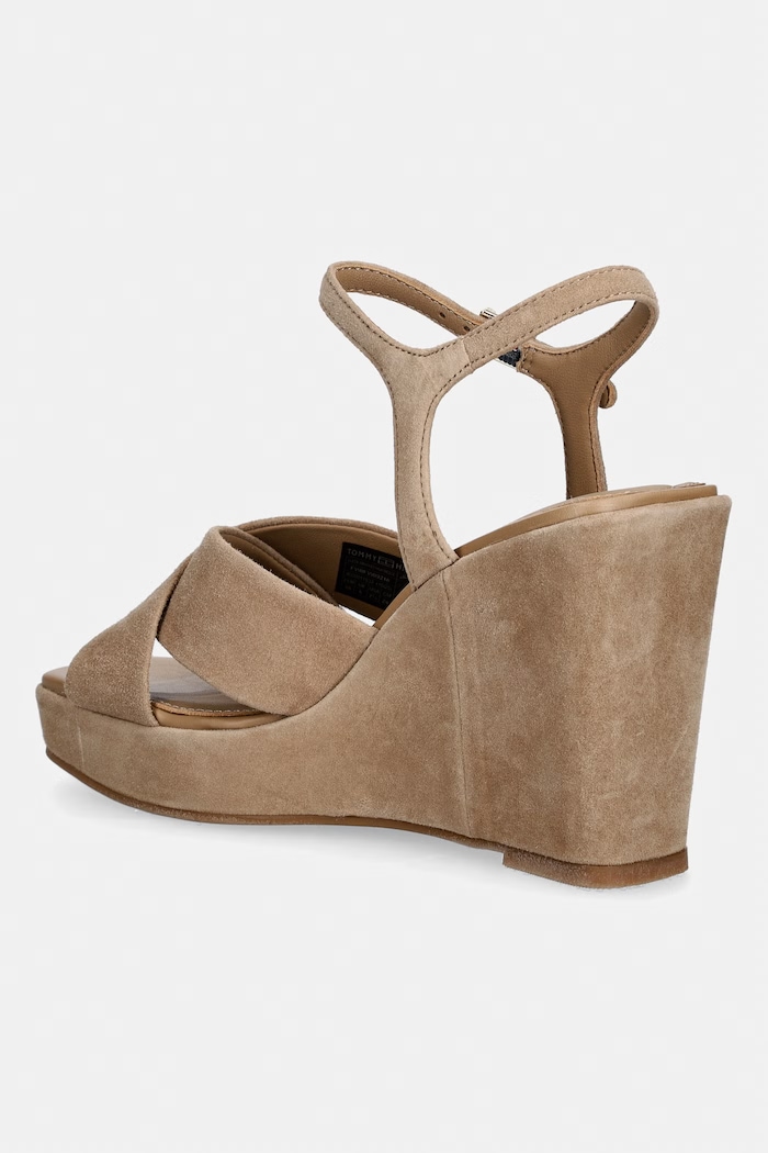 Obuwie Tommy Hilfiger sandały na koturnie zamszowe SUEDE WRAPPED HIGH WEDGE FW0FW09218 beżowy