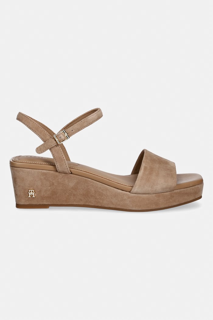 Tommy Hilfiger sandały na koturnie zamszowe SUEDE WRAPPED MID WEDGE FW0FW09235 beżowy SS26