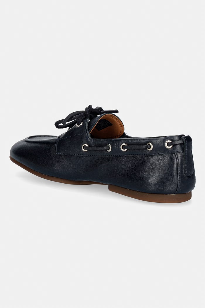 Obuwie Tommy Hilfiger mokasyny damskie skórzane TH SLEEK LEATHER BOAT SHOE FW0FW09148 granatowy