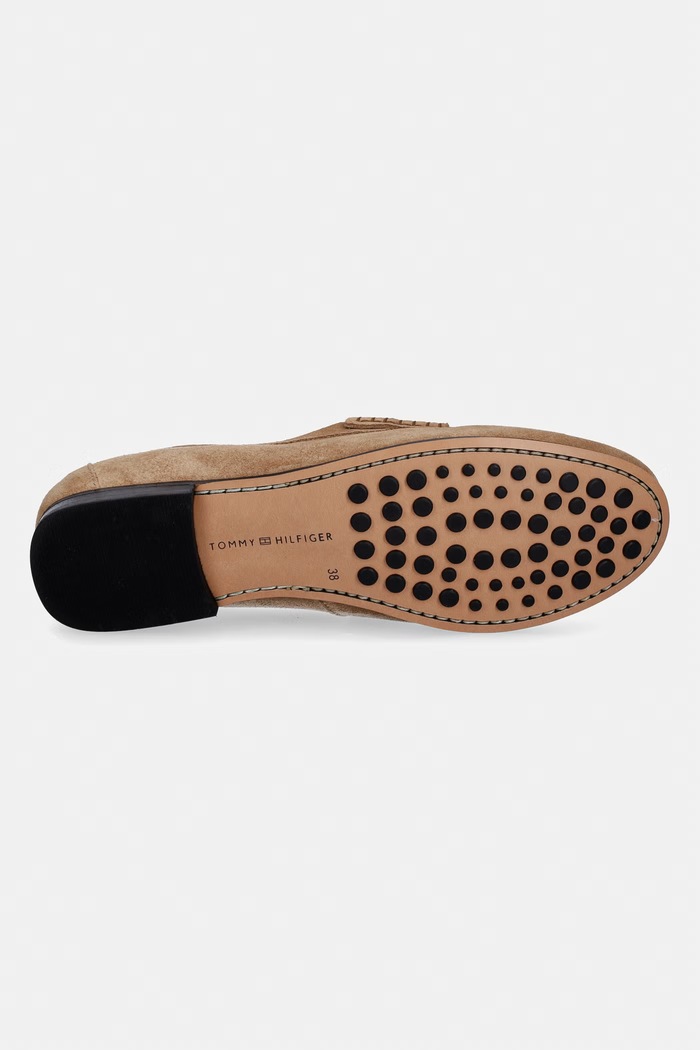 Tommy Hilfiger dámske semišové mokasíny TH CHAIN SUEDE LOAFER FW0FW09327 béžová
