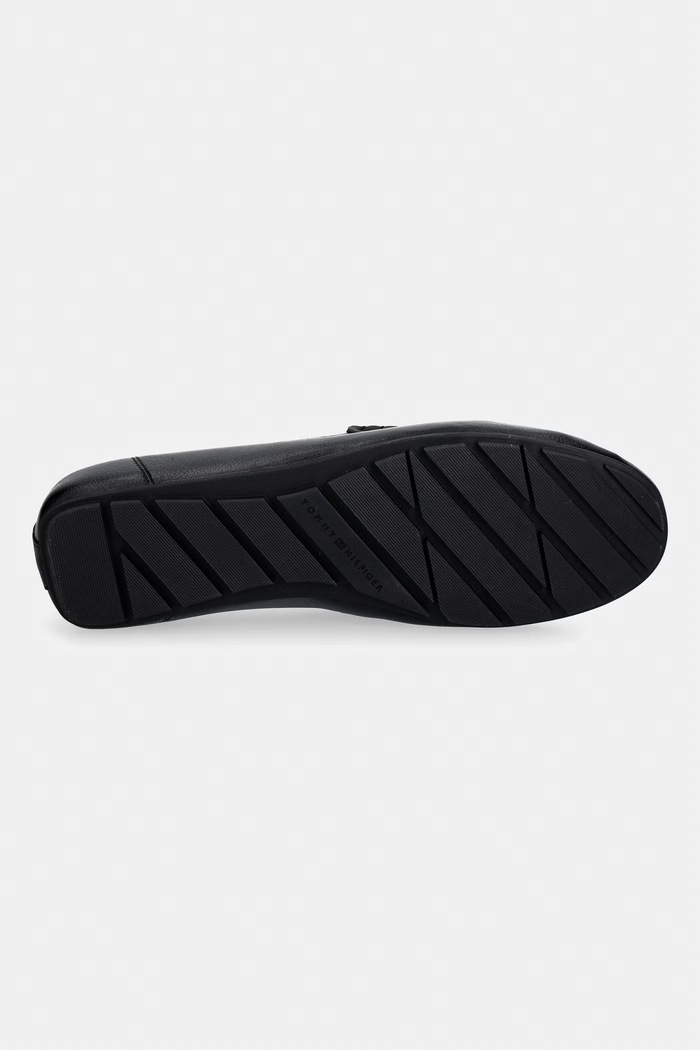 Tommy Hilfiger dámske kožené mokasíny FLAG LEATHER DRIVER LOAFER FW0FW09350 čierna