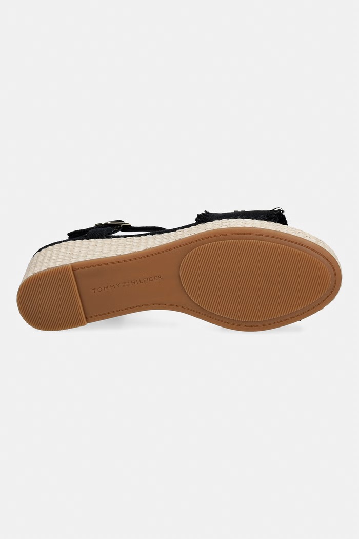 Tommy Hilfiger sandále na platforme po celej dĺžke MID WOVEN WEDGE ESPAD FRINGE FW0FW09470 čierna