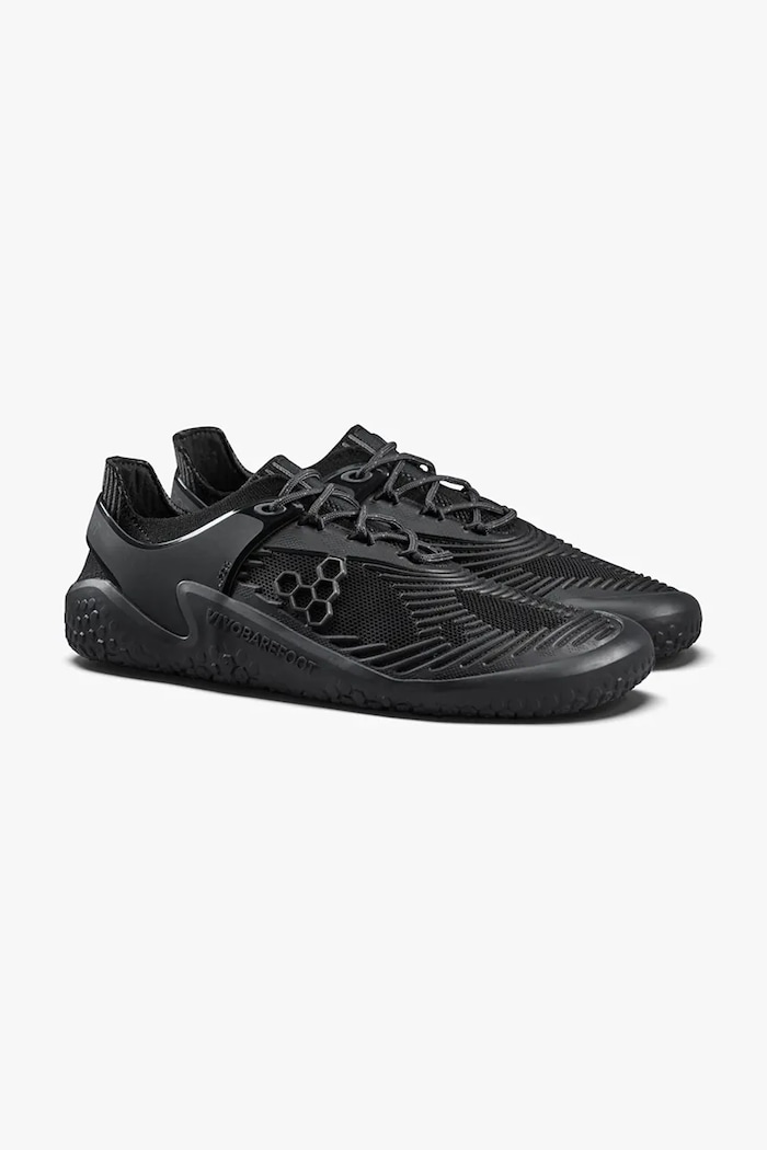 Vivobarefoot tenisice za trening za žene MOTUS STRENGTH II 209548 crna SS26