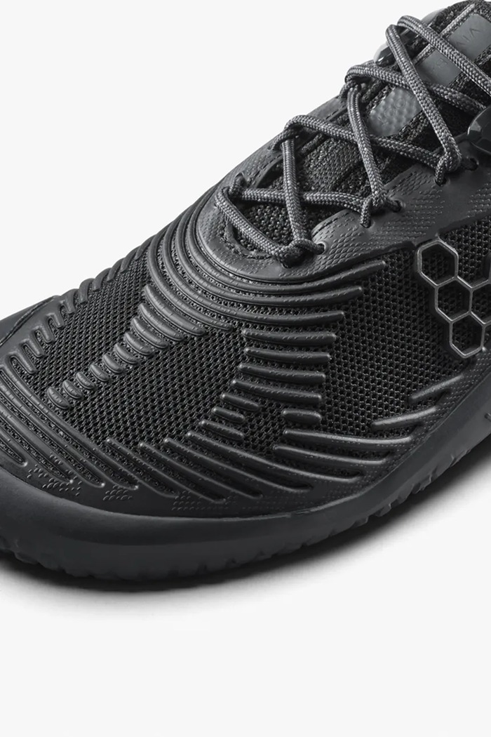 Vivobarefoot tenisice za trening za žene MOTUS STRENGTH II 209548 crna
