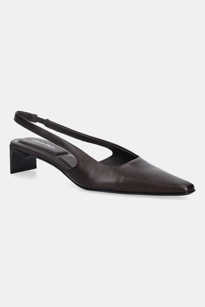 Δερμάτινες γόβες Calvin Klein SET BACK HEEL PUMP SLINGBACK LTH χοντρό τακούνι καφέ HW0HW02848