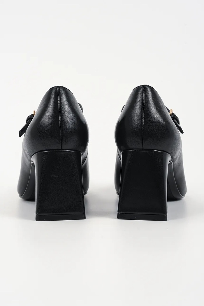 Cipők Karl Lagerfeld bőr flip-flop BEATA KL31406.00G fekete
