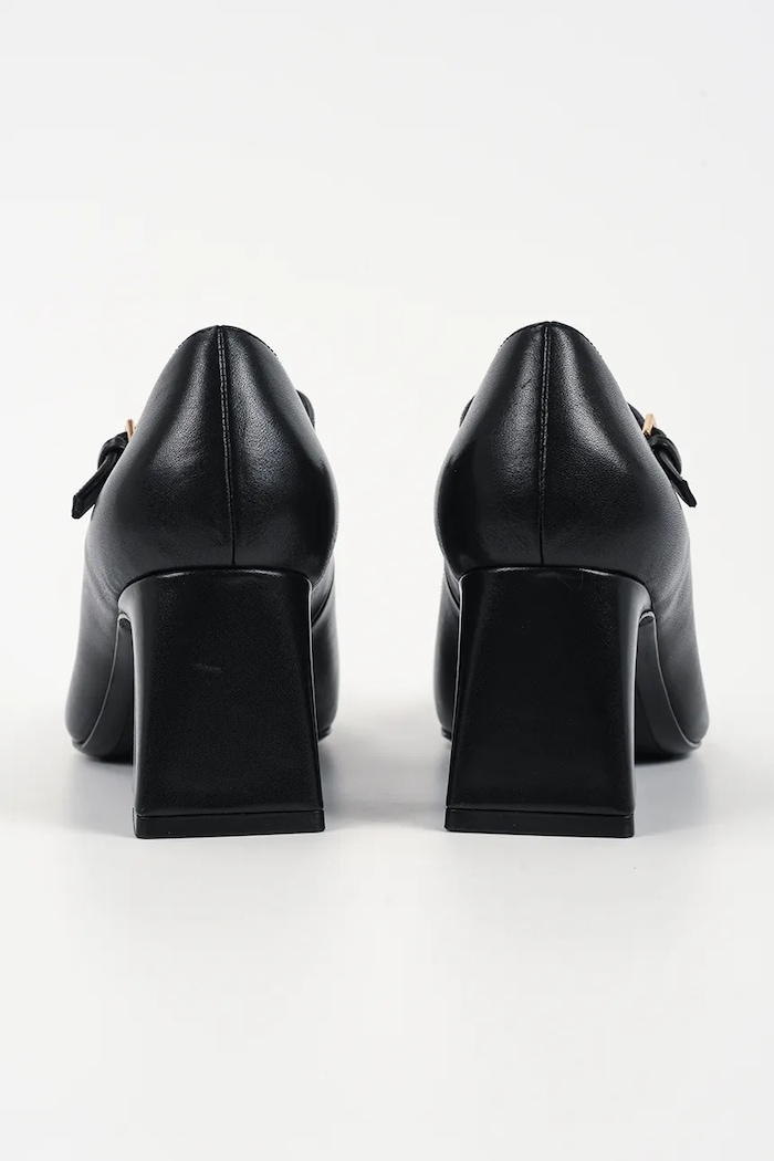 Cipők Karl Lagerfeld bőr flip-flop BEATA KL31406.00G fekete