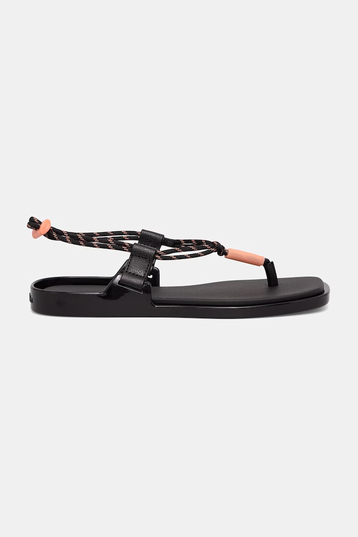 Calvin Klein női szandál BEACH SANDAL ROPE PU 2 HW0HW02967 fekete SS26