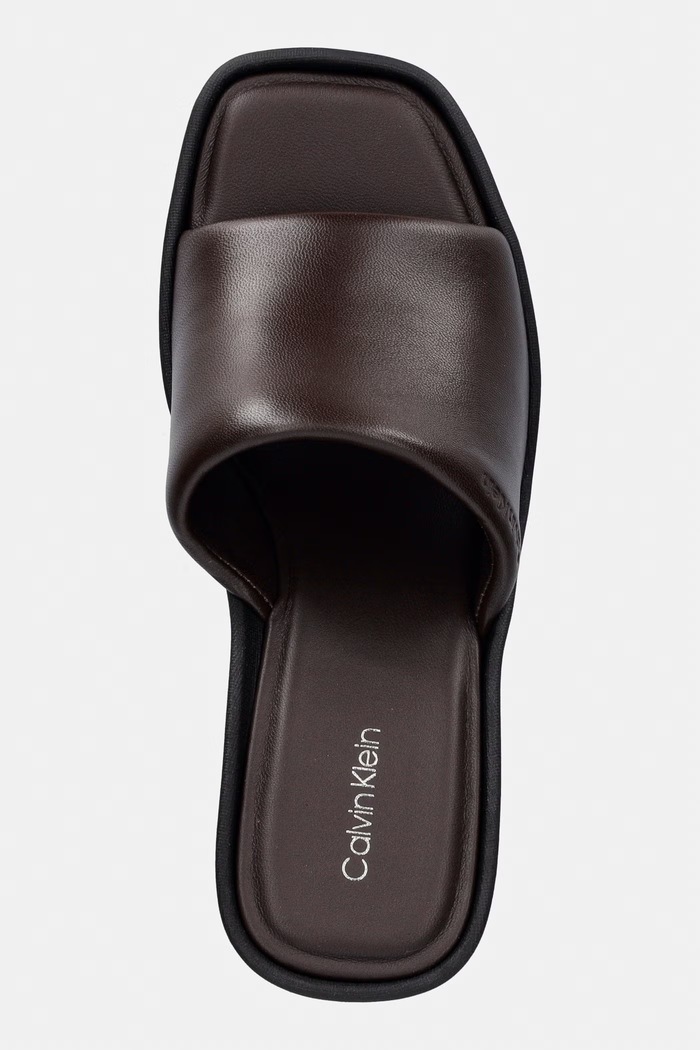 Calvin Klein klapki na koturnie damskie skórzane WEDGE 70 SNDL MULE LTH brązowy HW0HW02881