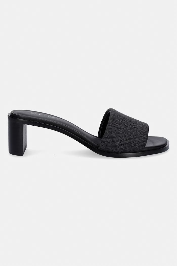 Calvin Klein klapki na słupku damskie BLOCK HEEL SANDAL AOP HW0HW03016 czarny SS26