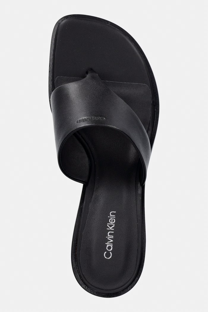 Calvin Klein japonki damskie skórzane BLOCK HEEL SNDL THONG LTH czarny HW0HW03017