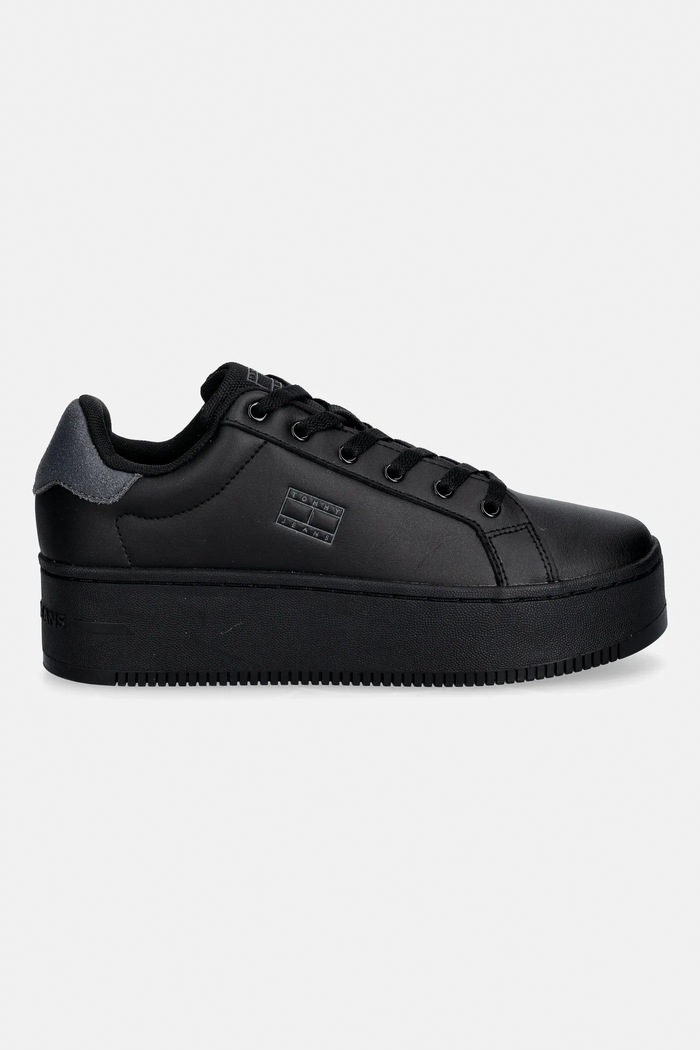 Tommy Jeans bőr sportcipő TJW FLATFORM ESS MU EN0EN02918 fekete SS26