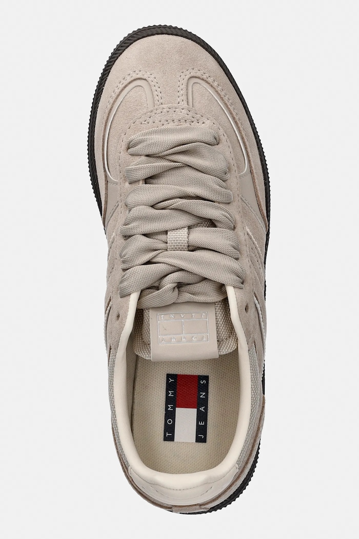 Superge iz semiša Tommy Jeans THE GREENWICH EDGE SUEDE bež EN0EN02924