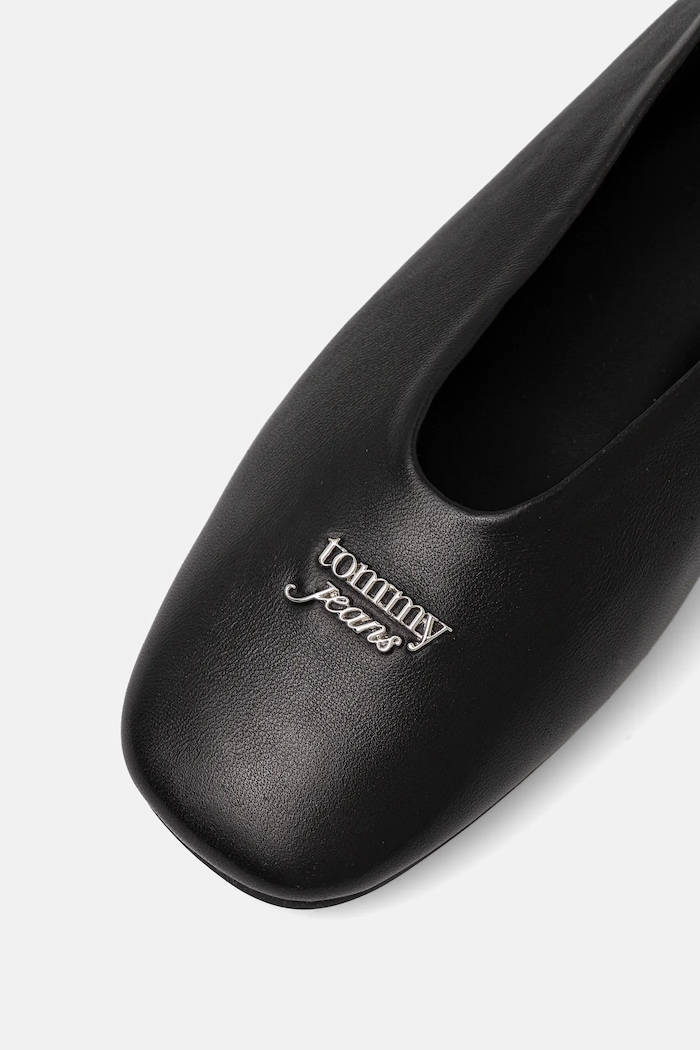 Tommy Hilfiger bőr balerina cipő TJW BALLERINA WITH LACES fekete EN0EN02939