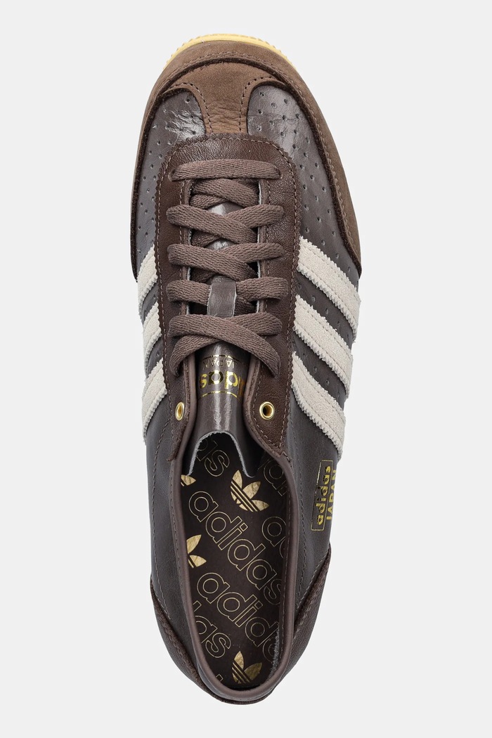 Кожаные кроссовки adidas Originals Japan Decon W коричневый KJ6215